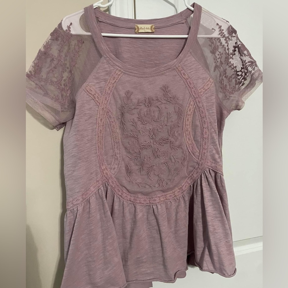 Lace detail top